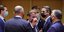Ο Εμανουέλ Μακρόν μεταξύ Ευρωπαίων ηγετών στη Σύνοδο Κορυφής