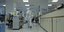 εμβόλιο υγειονομικός σε διάδρομο νοσοκομείου