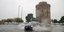 Πλημμύρισαν οι δρόμοι της Θεσσαλονίκης, μπροστά στον Λευκό Πύργο, από την βροχόπτωση του Σαββάτου