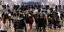 Κορωνοϊός: Εικόνες συνωστισμού στο Σύνταγμα