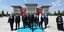 O Τούρκος πρόεδρος Ρετζέπ Ταγίπ Ερντογάν μπροστά στο παλάτι στην Άγκυρα