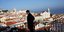 Ηλικιωμένος με μάσκα στη Λισαβόνα της Πορτογαλίας