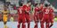 Οι ποδοσφαιριστές της Μπάγερν Μονάχου πανηγυρίζουν γκολ επί της Τίγκρες