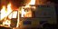 Περιπολικό καίγεται στο Μπρίστολ