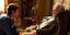 Ο Άντονι Χόπκινς με την Ολίβια Κόλμαν πρωταγωνιστούν στην ταινία «Ο Πατέρας» 