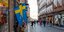 Σουηδοί χωρίς μάσκες σε κεντρικό δρόμο της Στοκχόλμης