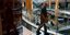 Ανοίγουν ξανά τα malls και τα εκπτωτικά χωριά 
