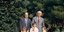 Σπάνια φωτογραφία: Ο Ανδρέας Παπανδρέου με τα παιδιά και τον πατέρα του