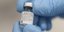 Φιαλίδιο με το εμβόλιο της Pfizer ενάντια στον κορωνοϊό