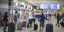 Άγγλοι τουρίστες στο αεροδρόμιο «Ελευθέριος Βενιζέλος» της Αθήνας