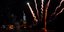 Πυροτεχνήμα στον ουρανό πάνω από το λιμάνι της Νέας Υόρκης και το Άγαλμα της Ελευθερίας