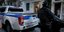 περιπολικό αστυνομίας έξω από σπίτι σε Πετράλωνα