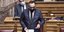Ο Βασίλης Κοντοζαμάνης κατά την ομιλία του στον κοινοβουλευτικό έλεγχο
