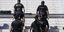 Αστυνομικοί στη Γαλλία ανεβαίνουν σκαλιά