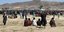 Πλήθος κόσμου προσπαθεί να εγκαταλείψει το Αφγανιστάν μέσω του αεροδρομίου της Καμπούλ
