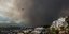 Αεροσκάφος επιχειρεί στη φωτιά που ξέσπασε στη Βαρυμπόμπη