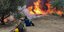 Πυροσβέστες επιχειρούν στη φωτιά στην Ηλεία
