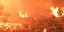 Καίγονται σπίτια στη Λίμνη Ευβοίας