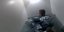 Αστυνομικός βουτά σε θολά νερά σε υπόγειο διαμέρισμα στη Νέα Υόρκη
