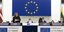 Στιγμιότυπο από την ολομέλεια της Διάσκεψης για το Μέλλον της Ευρώπης. Aπό αριστερά, η Ντουμπρόβκα Σουίτσα (Ευρωπαϊκή Επιτροπή, ο Γκι Φερχόοφσταντ(Ευρωκοινοβούλιο) και ο Γάσπερ Ντόβτσαν( Ευρωπαϊκό Συμβούλιο)