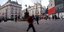 Κόσμος στην πλατεία Piccadilly Circus στο Λονδίνο