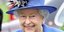 Η βασίλισσα Ελισάβετ με μπλε ταγερ και καπέλο