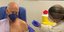 Ο Γιώργος Παπανδρέου κάνει την τρίτη δόση εμβολίου