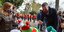 Ο δήμαρχος Αθηναίων με μικρά παιδιά στο Γηροκομείο Αθηνών