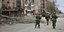 Ουκρανοί στρατιώτες στην κατεστραμμένη ανατολική Ουκρανία