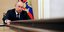 Βλαντιμίρ Πούτιν τραπέζι σημαία