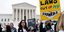 Διαδηλώσεις για τις αμβλώσεις έξω από το Ανώτατο Δικαστήριο των ΗΠΑ