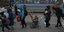 Ουκρανοί πρόσφυγες εγκαταλείπουν τη Μαριούπολη