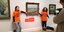 Ακτιβιστές κόλλησαν τα χέρια τους σε πίνακα του Βίνσεντ Βαν Γκογκ