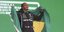 Ο Lewis Hamilton με τη σημαία της Βραζιλίας στο grand prix του Σάου Πάουλο