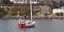 O Γάλλος ιστιοπλόος Γιαν Κενέ με το μόλις τεσσάρων μέτρων σκάφος του