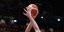 Διεκδίκηση μπάλας στο Eurobasket 2022