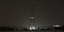 Ο Πύργος του Άιφελ στο Παρίσι, στο σκοτάδι
