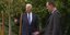 Ο πρόεδρος των ΗΠΑ, Τζο Μπάιντεν χάνεται στον κήπο του Λευικού Οίκου