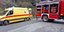 Ασθενοφόρο και όχημα της Πυροσβεστικής