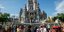 Ταξίδι στη Disneyland χάρισε ο Κεν Γκρίφιθ σε χιλιάδες συνεργάτες του