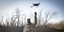 Ουκρανός στρατιώτης με drone 