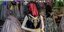 Κούκλα με καλυμμένο κεφάλι σε κατάστημα της Καμπούλ, βάσει νομοθεσίας των Ταλιμπάν