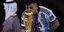 Ο Έντσο Φερνάντες φιλάει το Παγκόσμιο Κύπελλο στο Κατάρ
