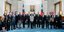 Η πρόεδρος της Ταϊβάν μαζί με αξιωματούχους της χώρας και την αντιπροσωπεία των βουλευτών από τις ΗΠΑ/ Φωτογραφία: Taiwan Presidential Office via AP