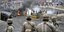 Περουβιανοί στρατιώτες παρακολουθούν τα βίαια επεισόδια που εκτυλίσσονται στη χώρα 