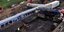 Απομακρύνονται τα βαγόνια του τρένου από το τραγικό δυστύχημα στα Τέμπη 