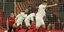 Οι παίκτες της Σεβίλλης πανηγυρίζουν την ισοφάριση σε 2-2 στο Ολντ Τράφορντ για τα προημιτελικά του Europa League