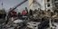 Τα ερείπια μιας πολυκατοικίας στο Ουμάν της Ουκρανίας μετά από το χτύπημα ρωσικού πυραύλου