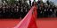 Η Ναόμι Κάμπελ στο κόκκινο χαλί του Φεστιβάλ των Καννών 2023