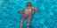 O Ευάγγελος Αντώναρος στην πισίνα